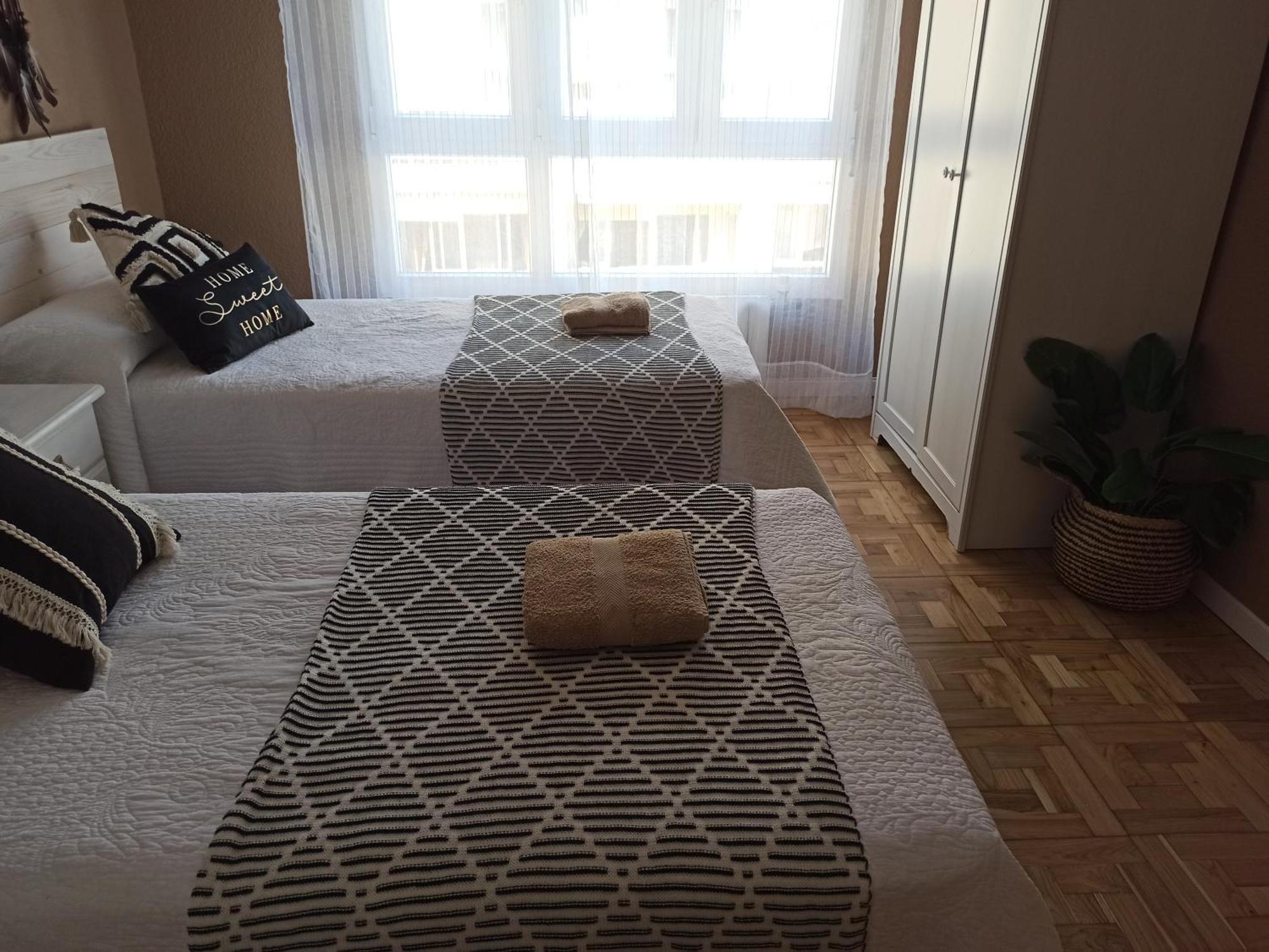Piso Centrico Calma Costera Apartment Santander Bagian luar foto